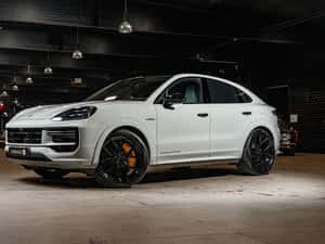 Porsche Cayenne Hibrid 2024 - 600 cp - SUV Second Hand — miniatura 5