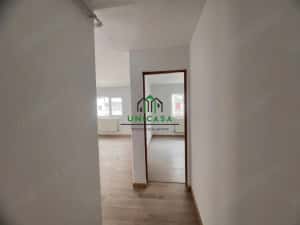 Apartament 2 camere la mansardă/Ostroveni/40.000 € — miniatura 2