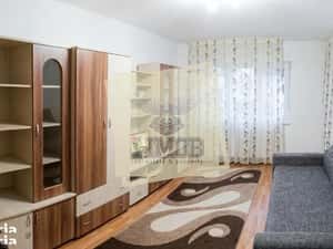 Apartament decomandat la etrajul 1 cu 3 camere in Strand — miniatura 3