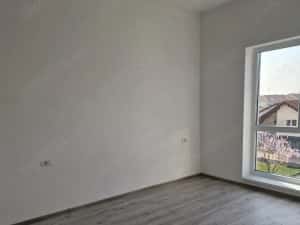 inchiriez ap 2 camere Dumbravita — miniatura 2
