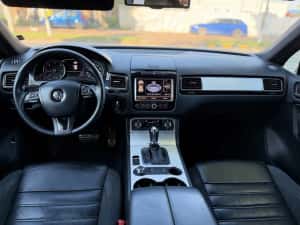 • Volkswagen Touareg 2012 / 3.0 Diesel / 4 Motion 4x4 - Parc Auto / RATE / Garanție • — miniatura 8