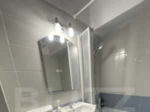 Apartament 2 camere,60 mp, zona Zamca — miniatura 5