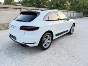 Porsche Macan GTS 4x4 — miniatura 4