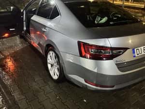 Skoda Superb 2016, 242.000 km, Diesel — miniatura 3
