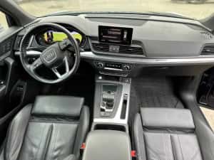 Audi Q5 / 5.0 TFSI e / 2.0 Benzina + Electric / 2020 / 4x4 / 299 CP / — miniatura 5