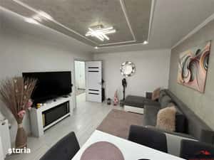 Apartament cu 3 camere  de vanzare, zona Comisia Centrala — miniatura 4