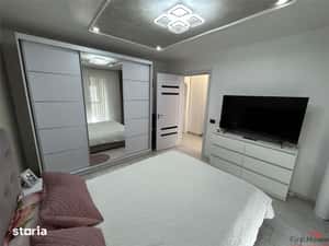 Apartament cu 3 camere  de vanzare, zona Comisia Centrala — miniatura 6