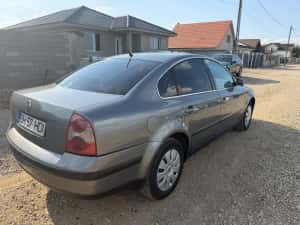 VW Passat 1.9 TDI 2004 — miniatura 4