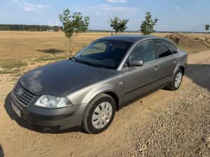 VW Passat 1.9 TDI 2004 — miniatura 9