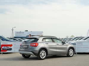 Mercedes-Benz GLA 180 - 12.990 EUR — miniatura 4