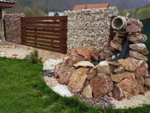 Piatra decorativa gradina rotunjita și colturoasa,bolovani ornamentali — miniatura 3