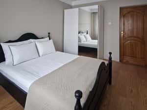 Ap.3 camere decomandat, renovat complet – centru Tg. Mureș, lângă ANAF — miniatura 5