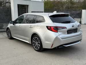 Toyota Corolla Break  2,0 Hybrid 184 CP Team Deutschland 2022 Luna 06 — miniatura 3