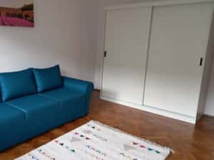 Închiriez garsonieră — miniatura 3