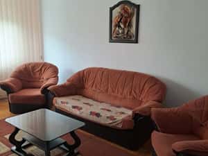 Inchiriez apartament cu 2 camerele
