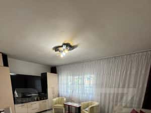 Apartament 2 camere, decomandat, zona Burdujeni — miniatura 2