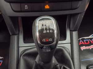 SKODA YETI 2,0 TDI 4x4 . 150 000 km . RAR+ITP  Garantie 12 luni  Buy-Back  Test drive . — miniatura 9