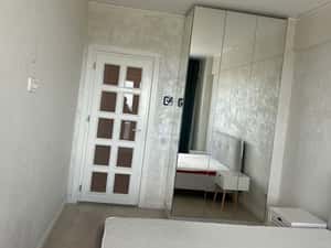 De inchiriat apartament 2 camere, Royal Town Copou — miniatura 5