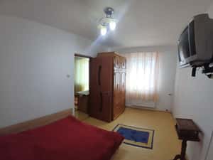 Apartament 2 camere zona Casa de Cultura cu Centrala — miniatura 5