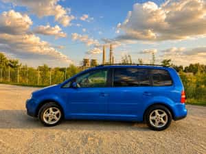 VW Touran 2.0 TDI, AZV — miniatura 4