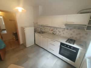 Cu Centrala,In Complexul Studențesc,Langa Stadionul Poli si Langa Novatim,Liber,380 E — miniatura 2