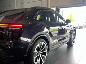 Porsche Cayman 2026 - 639 CP, electric — miniatura 4