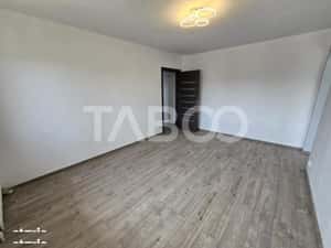 Apartament cu 2 camere renovat balcon pivnita Mihai Viteazul Sibiu — miniatura 3