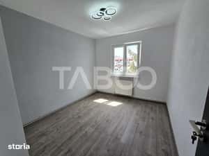 Apartament cu 2 camere renovat balcon pivnita Mihai Viteazul Sibiu — miniatura 5