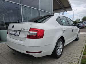 Skoda Octavia Berlină 2019, 150 cp, 81.780 km — miniatura 6