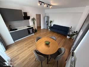 Str. Lupului – Ap. 2 camere, et. II, mobilat si utilat