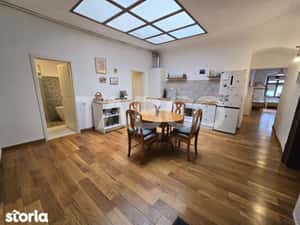 Apartament decomandat de vanzare cu pivnita in Centrul Istoric Sibiu — miniatura 5