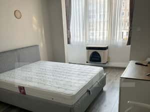 Apartament de 2 camere, 60 mp, Str Partizanilor — miniatura 5