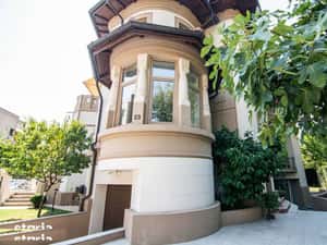 Proprietar, inchiriez ap. 2 camere cu curte, zona Kiseleff — miniatura 2