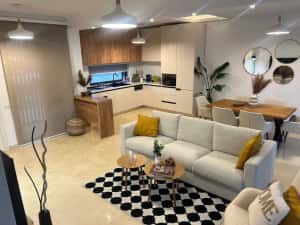 De închiriat vilă primitoare în zona Tunari — miniatura 2