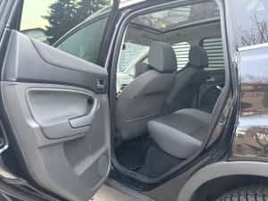Ford Kuga 2.0d / 4x4 / EURO 5 Tinanium Panoramic — miniatura 6