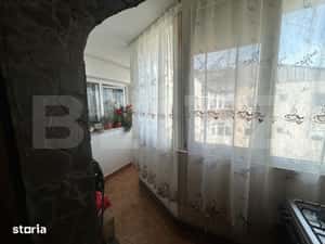 Apartament 3 camere, decomandat, 66 mp, zona Micro 5 — miniatura 4