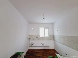 Duplex in Chisoda. Carport. Strada asfaltata. — miniatura 4