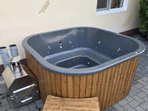 Jacuzzi Ciubar Patrat Piscina Hidromasaj Aeromasaj