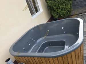 Jacuzzi Ciubar Patrat Piscina Hidromasaj Aeromasaj — miniatura 2