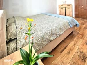 Apartament cu 3 camere, etajul 2, 59 mp, parcare, balcon, zona Florilo — miniatura 3
