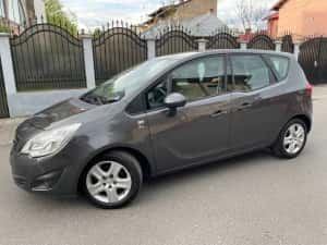 OPEL MERIVA 2013-1.4 benzina Face-Lift- NAVI MARE -Model OPEL ADAM -car pass cu km — miniatura 3
