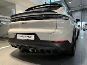 Porsche Cayenne 2024, Hibrid, 14.900 km, 740 cp — miniatura 6