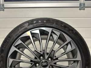 Jante NOI 19 ORIGINALE Audi A6 S-Line Vara 245/45/19 Continental Q5 A4