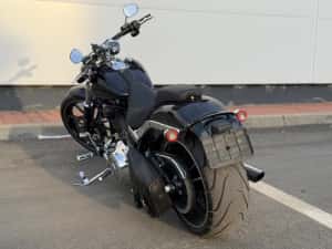 Harley-Davidson Breakout — miniatura 9