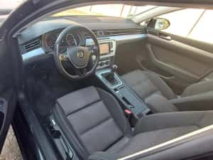 VW Passat B8, an 2015 EURO 6, 1.4 benzină  150 cp, funcționare impecabilă — miniatura 6