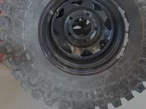 Vand 4 anvelope Maxxis Creepy Crawler 35x12.5-16 LT — miniatura 5