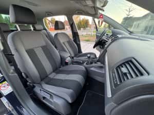 Volkswagen Golf 5 2009 *UNITED* Benzina 6+1 Viteze — miniatura 6