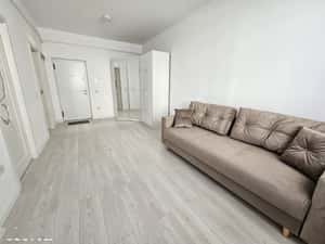 Inchiriez garsonieră mobilata , bloc nou, zona excelenta, economica — miniatura 2