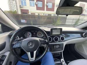 Mercedes-Benz CLA 180 - 11.690 EUR — miniatura 7