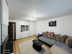 Apartament 2 camere, etaj 2, parcare inclusă — miniatura 3